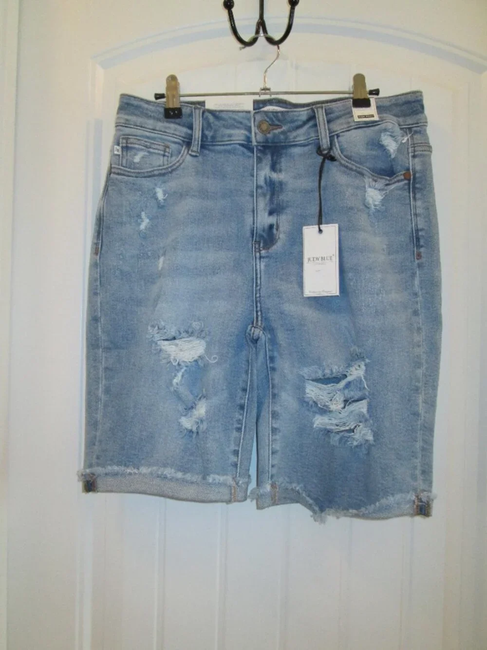 Judy Blue High Waisted Distressed Denim Shorts – Size XL – New With Tags